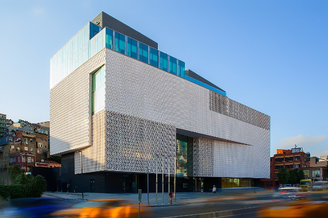 Museo de Arte Moderno de Estambul - Tophane İskele Cd. No:1/1 | Secret World Trip Planner