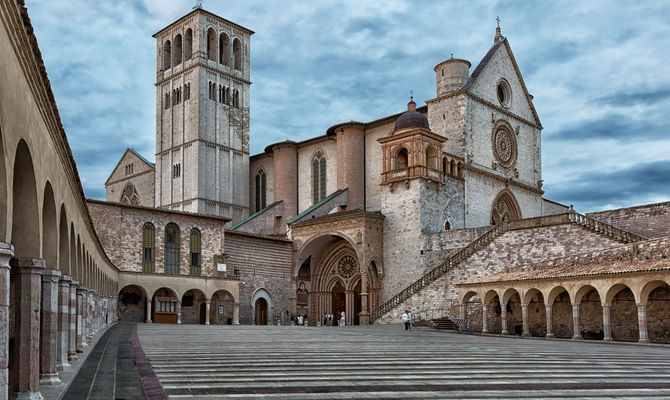 Базиліка Святого Франциска - Assisi | Secret World Trip Planner