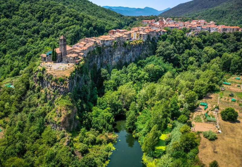 Castellfollit De La Roca, Španielsko - Castellfollit de la Roca | Secret World Trip Planner