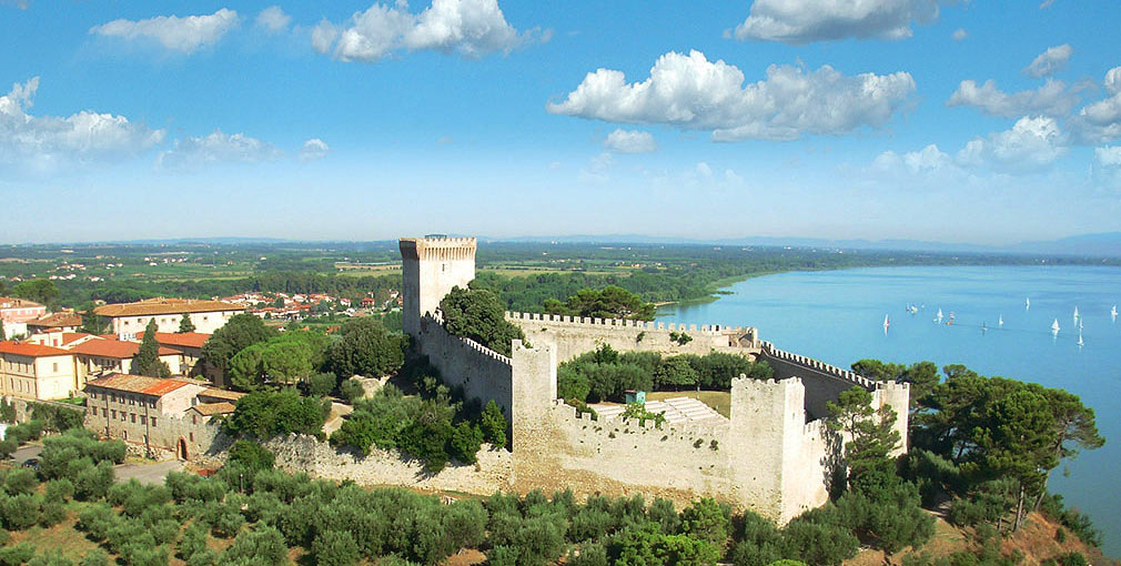 ట్రాసిమెనో సరస్సు - Lago Trasimeno | Secret World Trip Planner