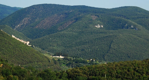 Avgrunden av Revotano i Roccantica - Roccantica | Secret World Trip Planner