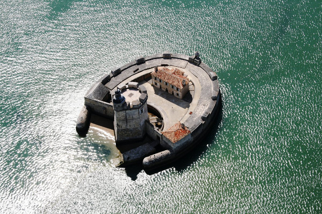 Fort Louvois - Bourcefranc-le-Chapus | Secret World Trip Planner