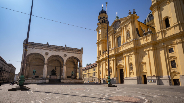 اوديونسبلاتز - München | Secret World Trip Planner