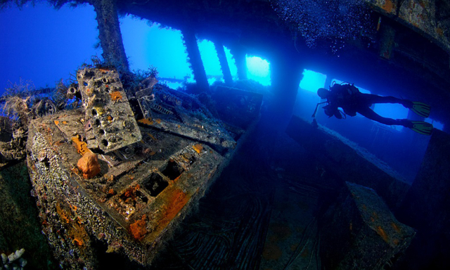 Vrak lode Zenobia - Larnaca | Secret World Trip Planner