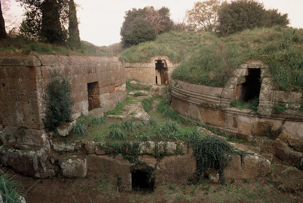 Necropolis etruscan de Sovana - Sovana | Secret World Trip Planner