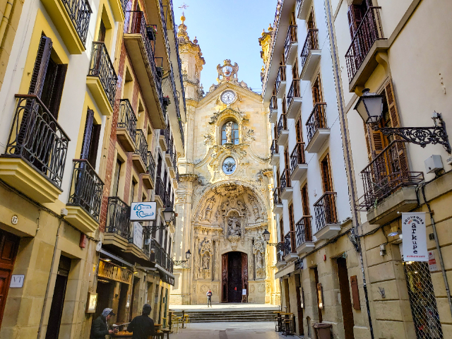 Basilika Bunda Maria dari Paduan Suara - Donostia | Secret World Trip Planner