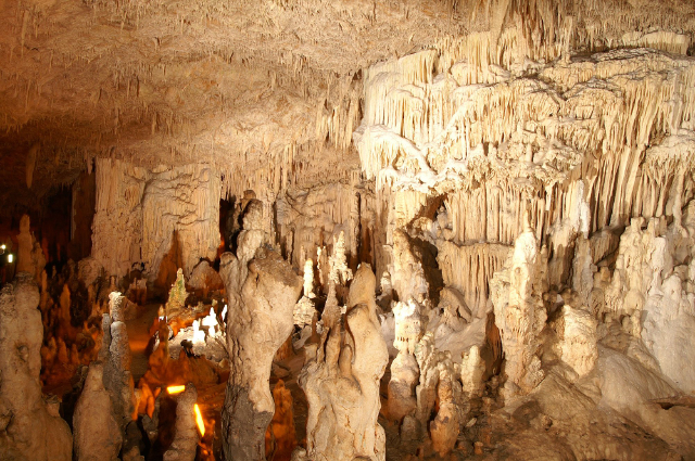 Perama barlang - Perama | Secret World Trip Planner