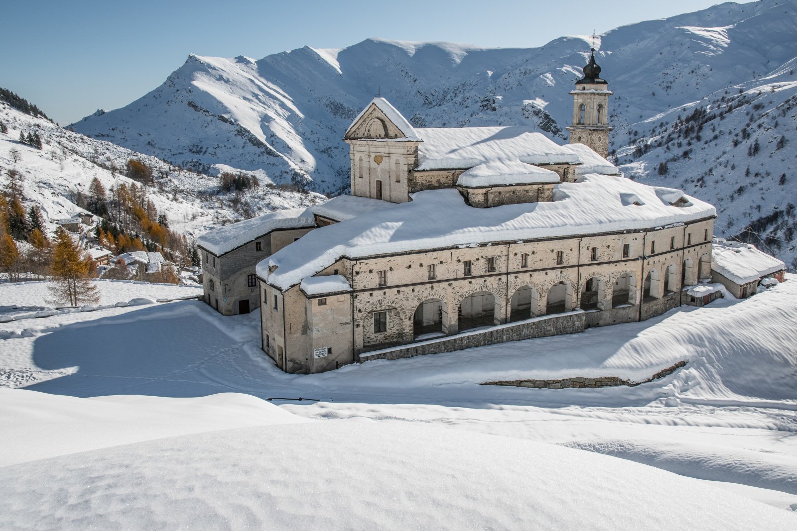 Castelmanio svetište - Castelmagno | Secret World Trip Planner