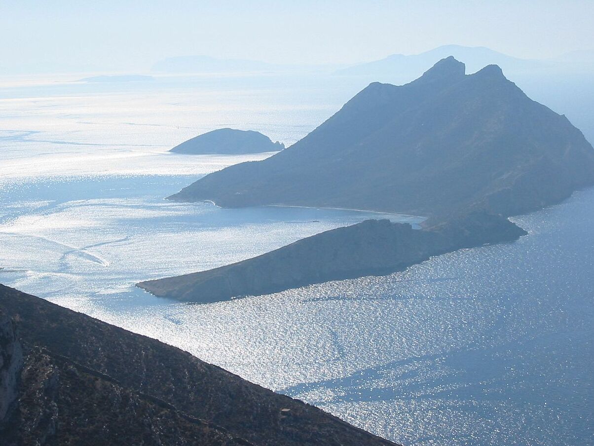 The island of Nikouria - Nikouria | Secret World Trip Planner
