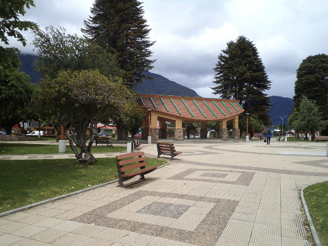 મુખ્ય ચોરસ - Puerto Aysén | Secret World Trip Planner